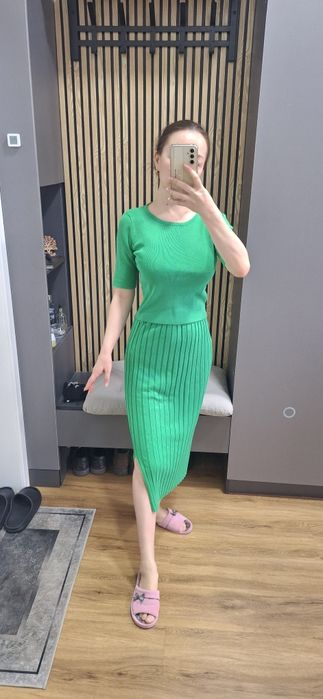 Продам платья размер на XS, S