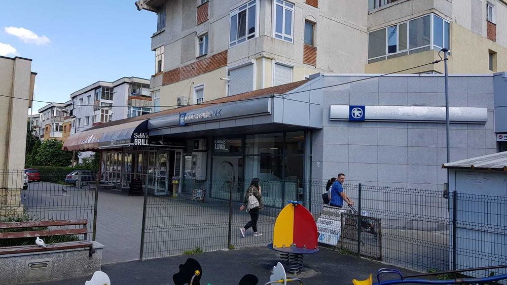 Inchiriez spatiu comercial Exercitiu