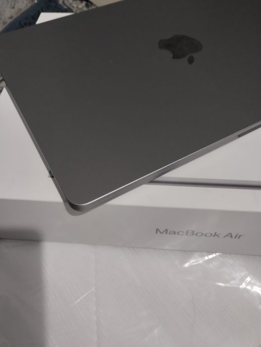 MacBook Air M2 256 85%