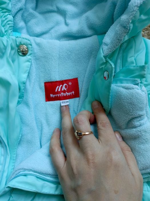 Продам детский комбинезон