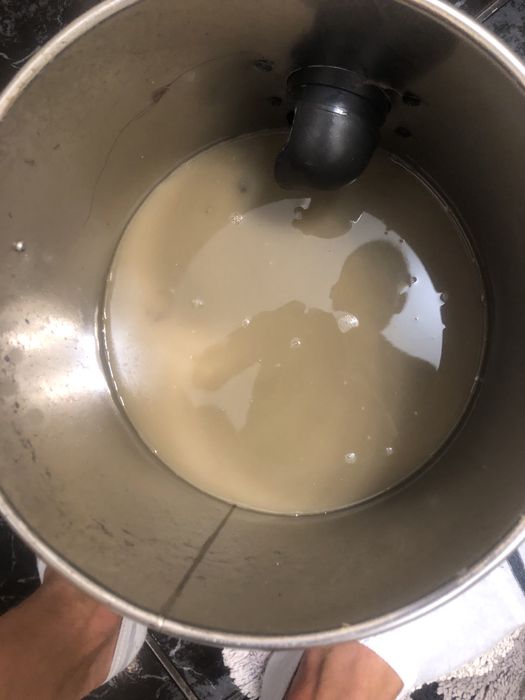 Curatare canapea cu abur