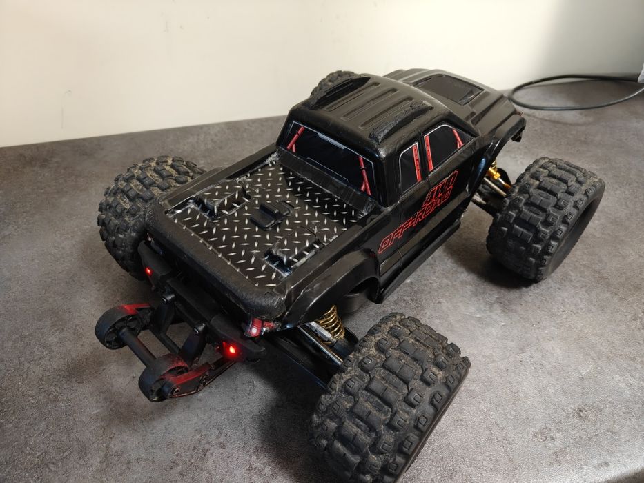 MJX 10208 1/10 RC Basher 3/4S