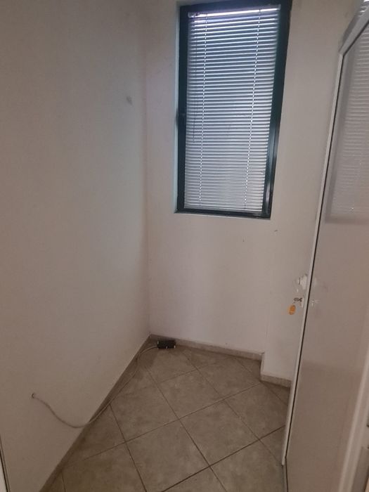 Продава се Офис в Пловдив, Гагарин - 120 кв.м за 6 €/кв.м - Снимка #8