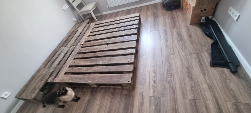 Продам кровать..