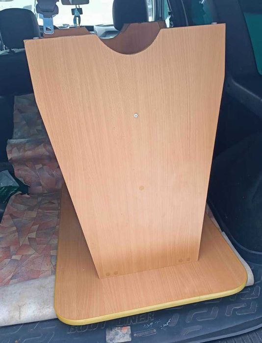 Продам  кухонный  стол