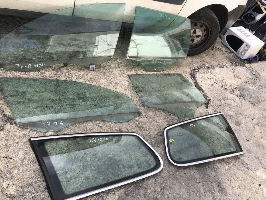 Странични стъкла Пасат Б7 2013г оригинални перфектни