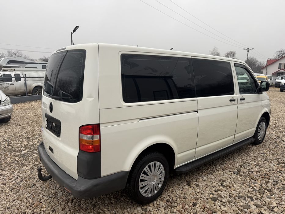 Vw transporter T5 2008 9 locuri