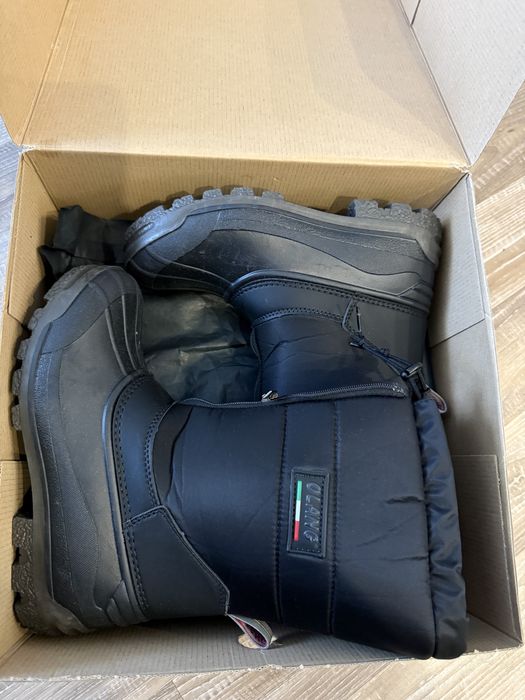 Vand Olang copii marimea 37/38 foarte putin folositi