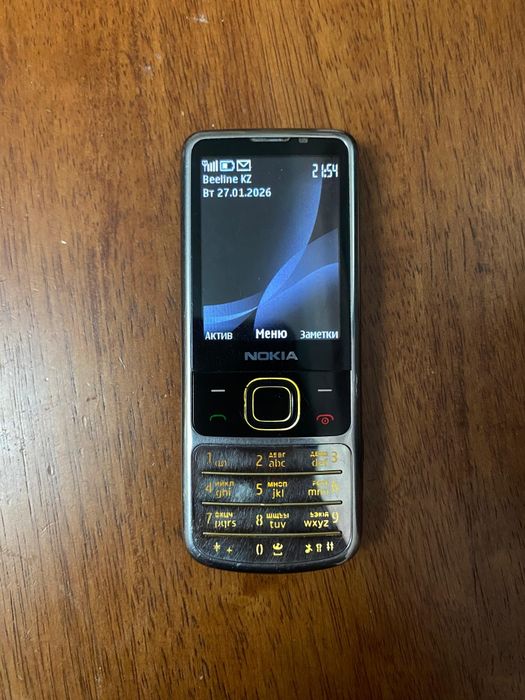 Продам Nokia 6700