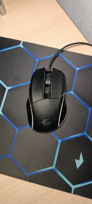 Клавиатура и мышь для игры