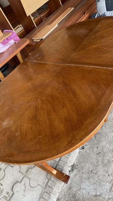 Стол и стулья 8 шт