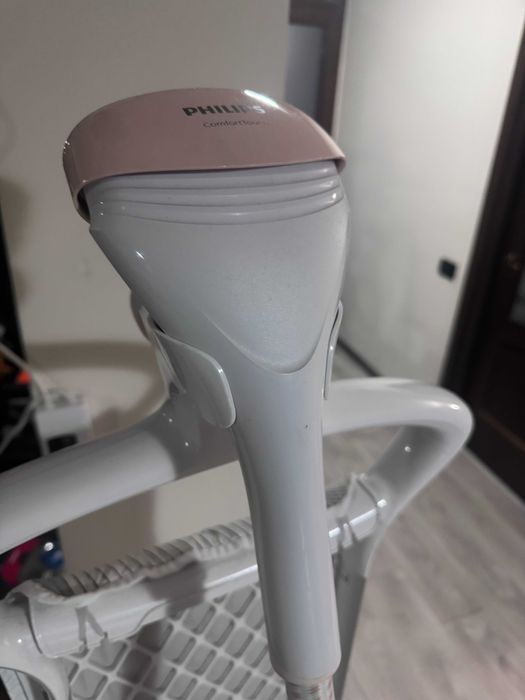 statie calcat vertical cu aburi Philips Steamer