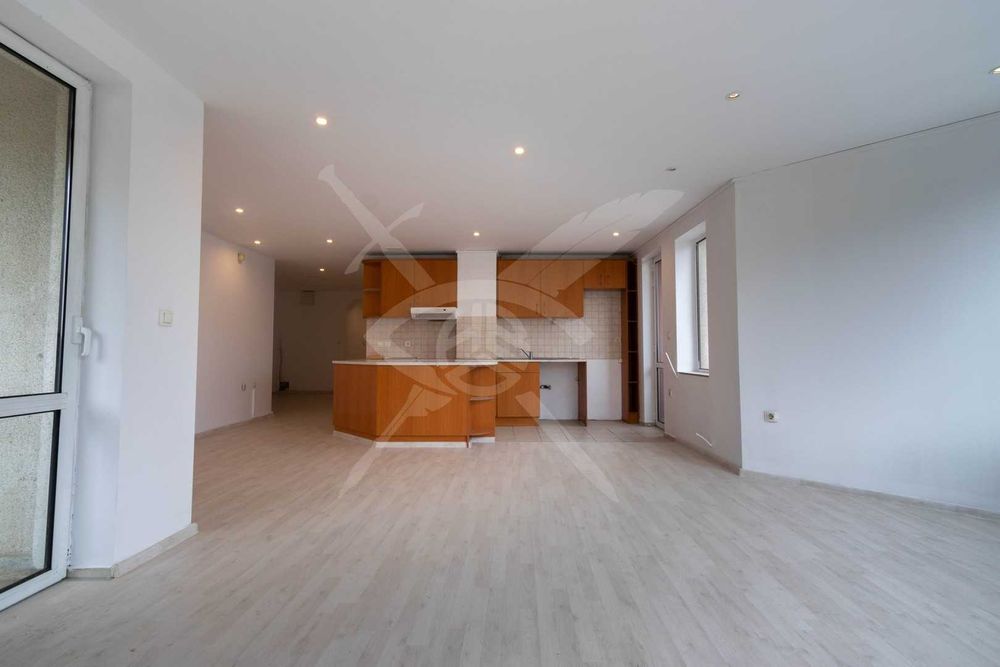 Тристаен апартамент в жк. Манастирски ливади № 92257