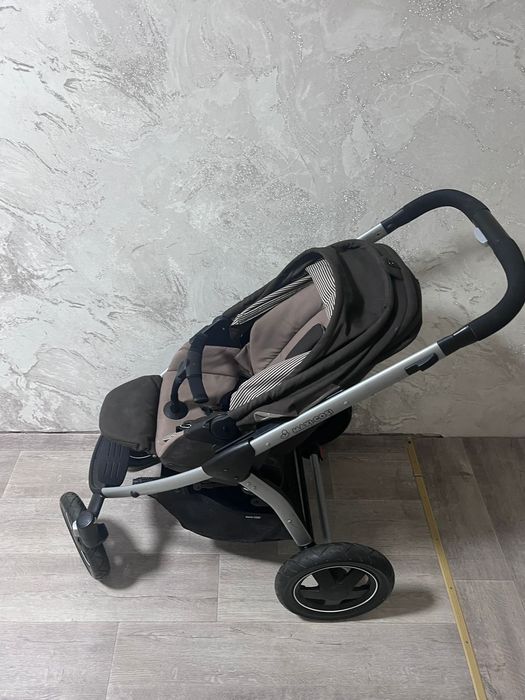 Продам коляску в хорошем состоянии