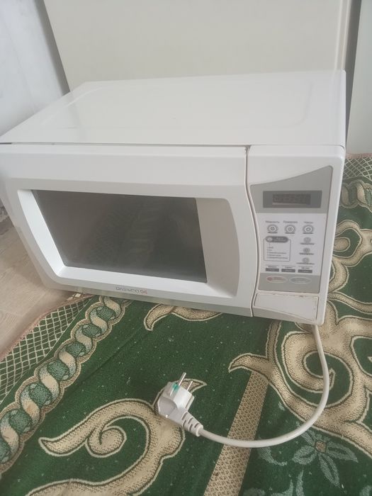Микроволновка DAEWOO