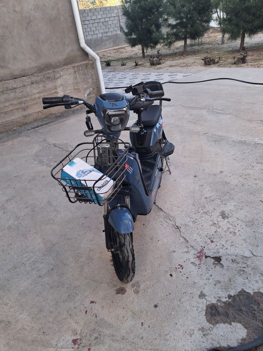 Скутер новый хорошый