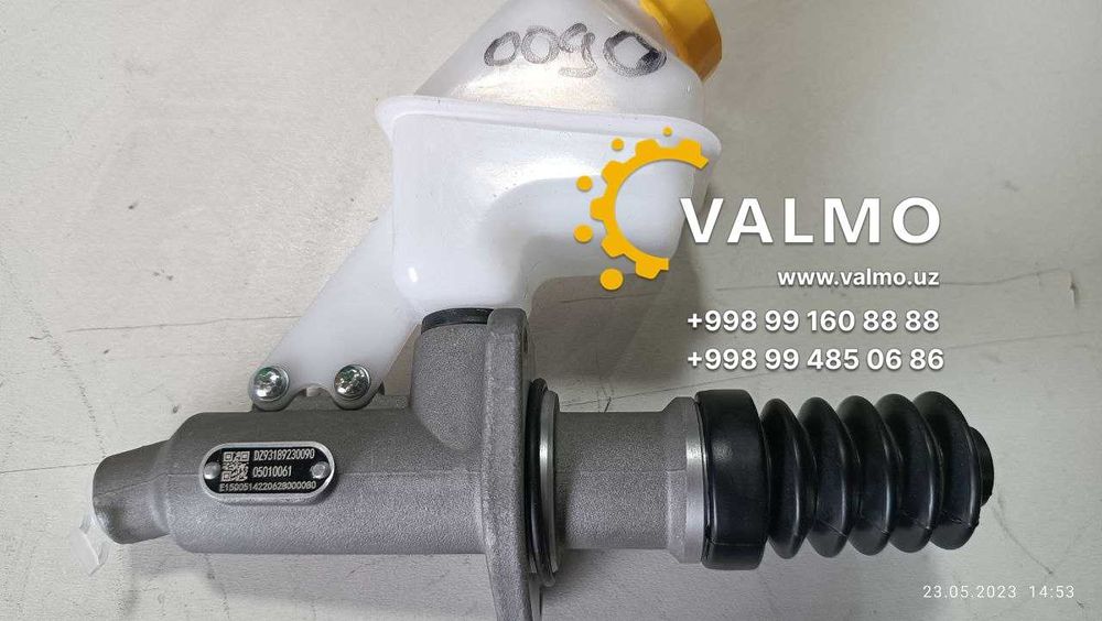 Главный цилиндр сцепления HOWO SHACMAN