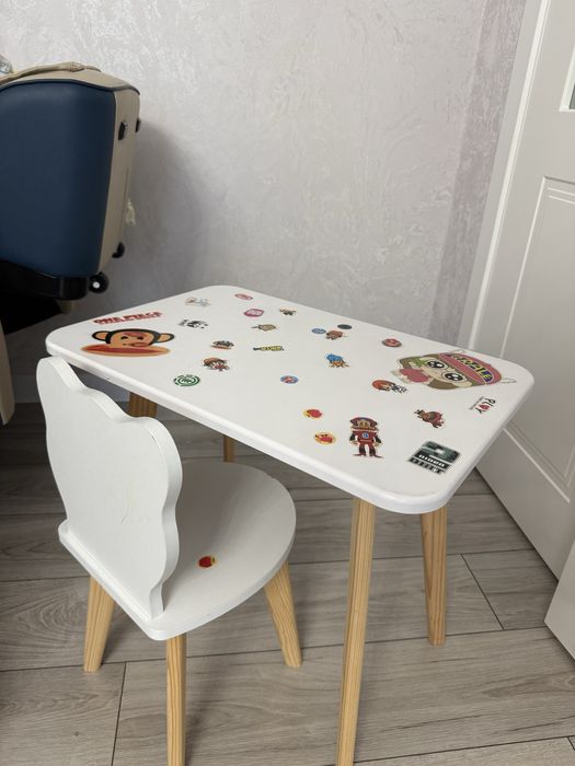 Продам детский столик