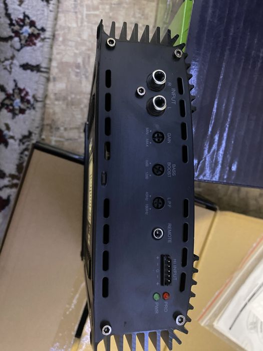 Сабвуфер Deaf Bonce Machete 12r lite