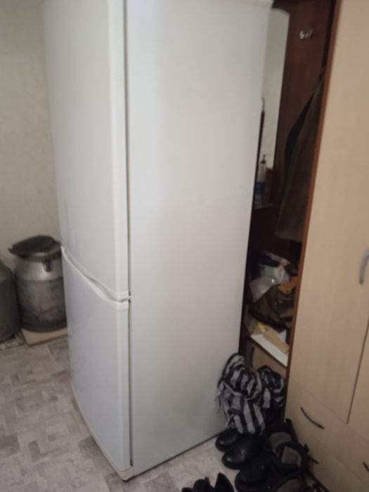 Продам холодильник Атлант