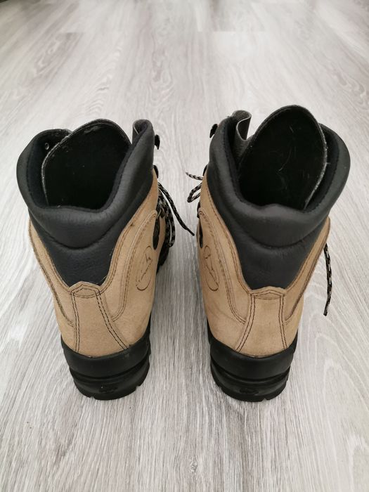 Bocanci de munte La Sportiva