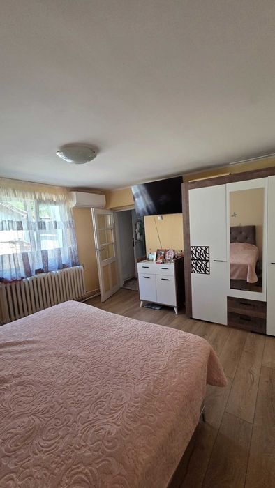 Продава КЪЩА      град Добрич, Център