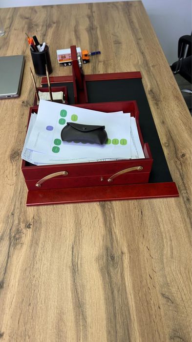 Продам офисную мебель