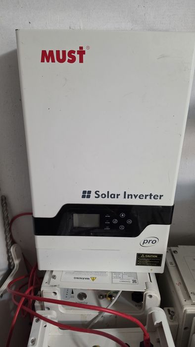 Baterii Growatt LFP 10KWh + Inverter MUST 5.2KW