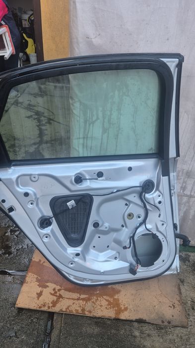 Usa spate  audi a4 b8