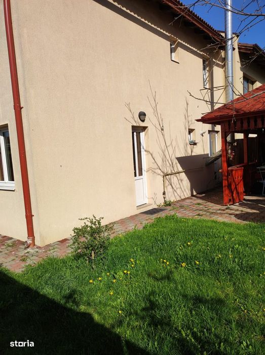 Casă finisată cu curte proprie,garaj in Gheorgheni lângă baza sportivă