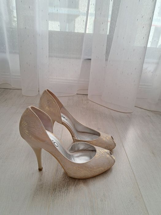 Pantofi argintii Il passo marime 39