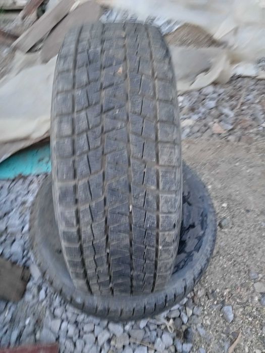 Продам покрышки R17