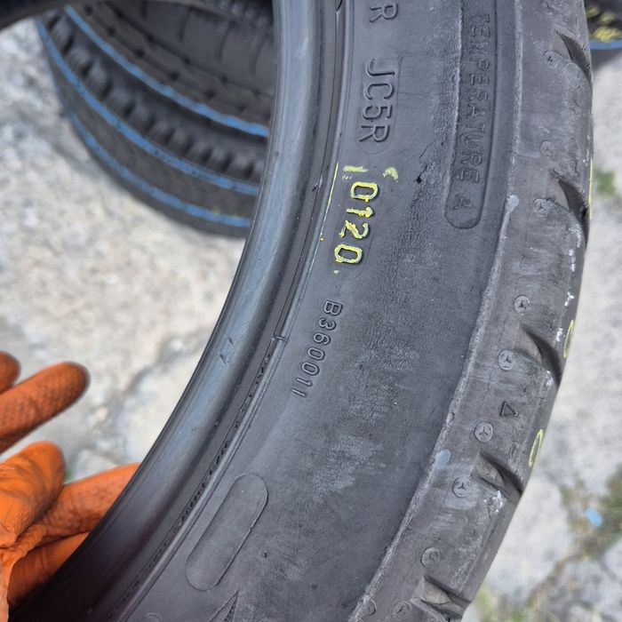 225 45 17 Dunlop Sport Maxx