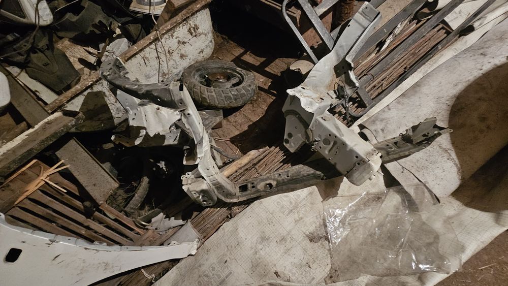 Лексус рх330 крыло