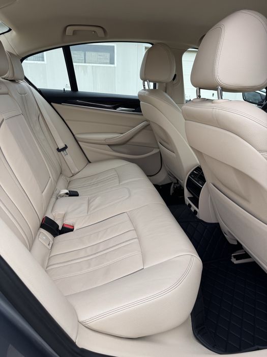 BMW  520  / 2.0 Diesel 190 CP / G30 Euro6/ MODEL 2018 / LUXURY LINE/