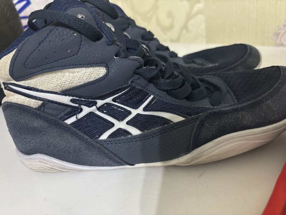 Борцовки и нательники