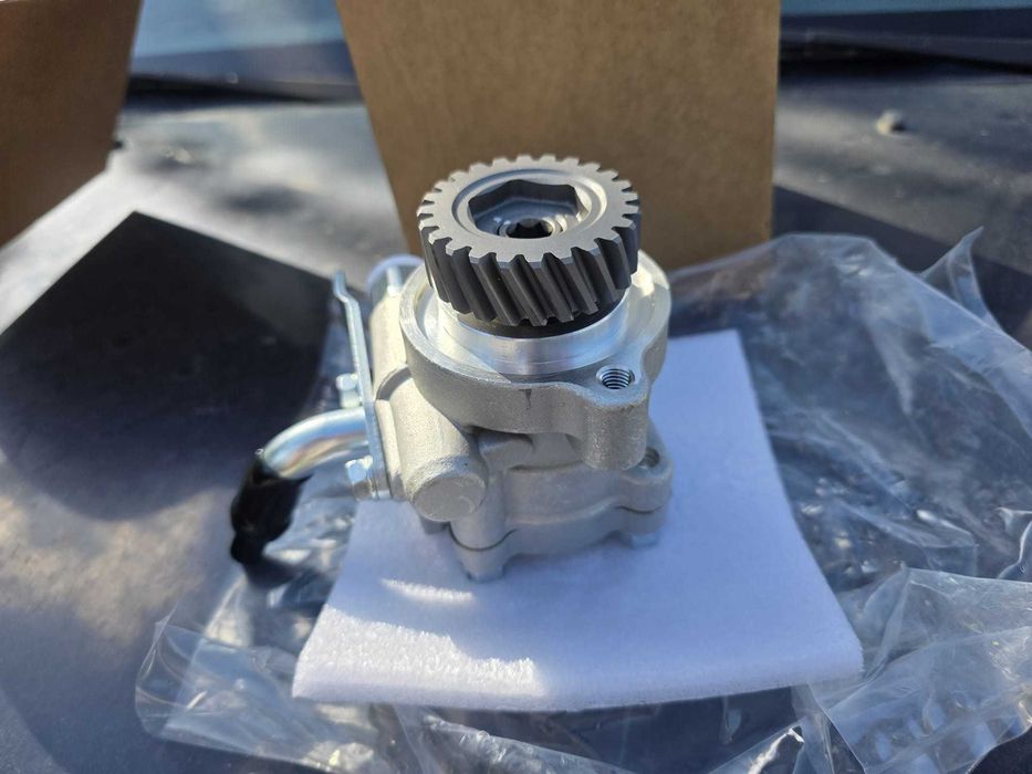 pompa servodirectie pajero mk4  servo pajero shogun 3.2  4450A074