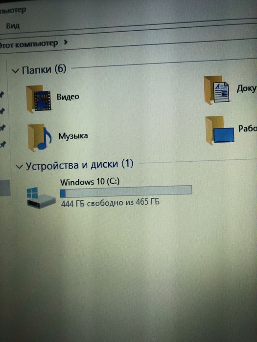 Отлинчый ноутбук Hp windows 10 работает отличнт продам