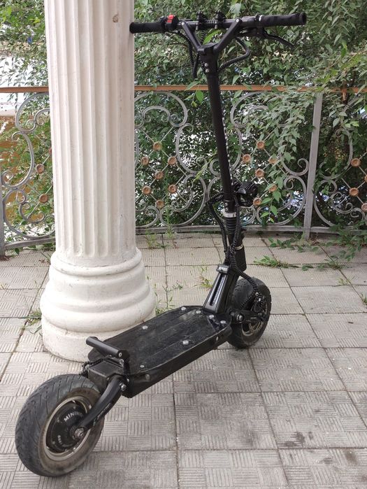 Электросамокат dualtron victor