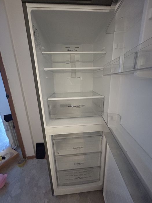 Продам холодильник