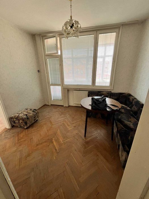 Тристаен апартамент в Центъра на Сливен - 113 кв. м - снимка 9