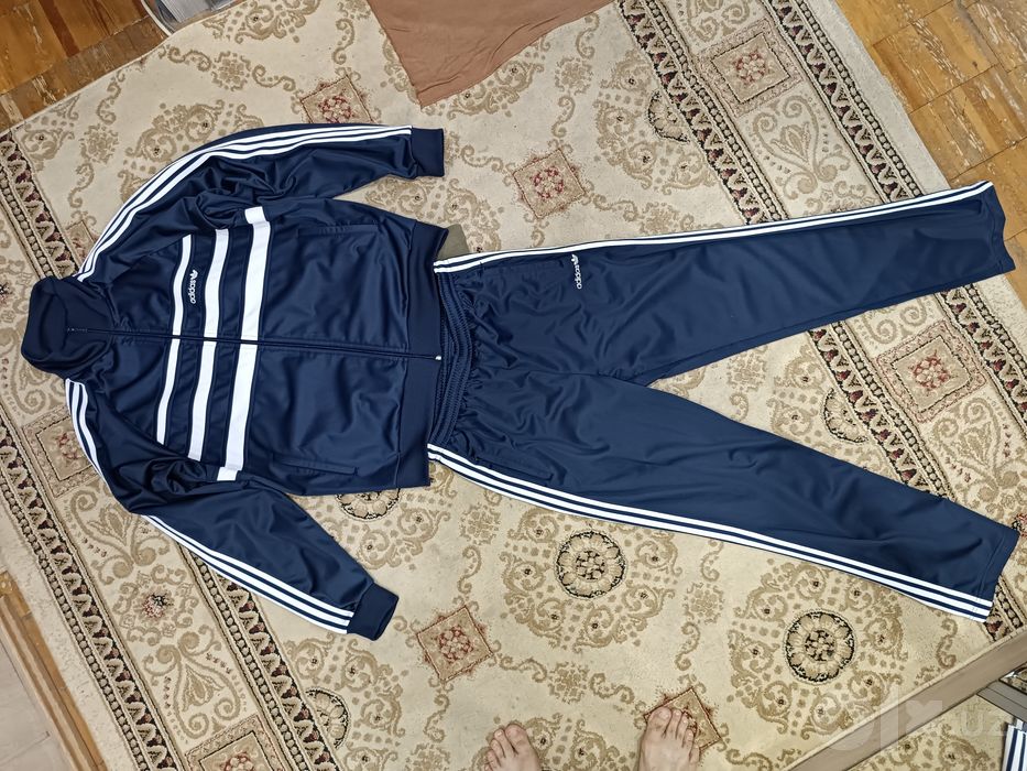 Оригинальный костюм adidas