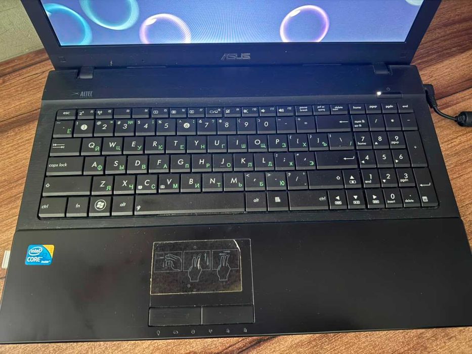 Ноутбук ASUS б/y