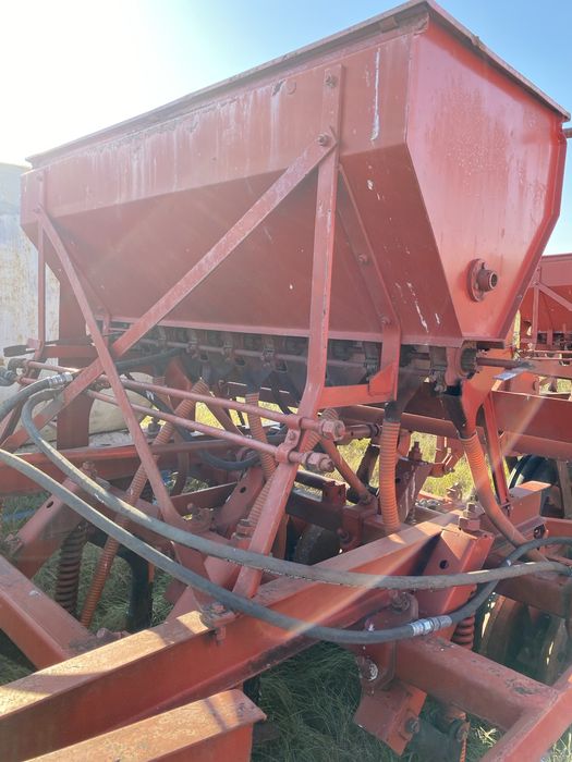 Продам сеялки скп сзс омичка