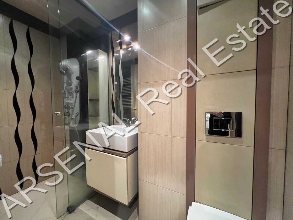 Дава се под наем Тристаен апартамент в София, Център - 120 кв.м за 797.64 € - Снимка #8