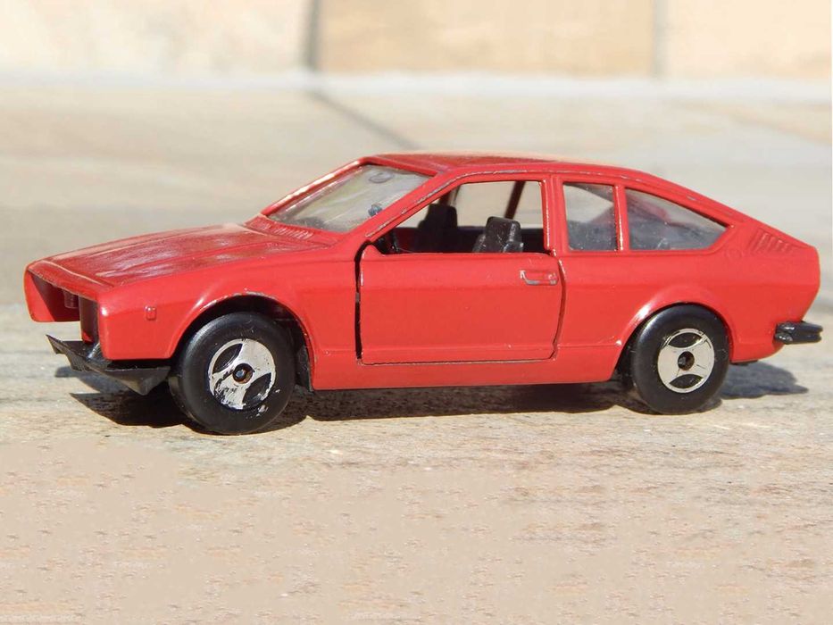 Macheta Alfa Romeo Alfetta GT Coupe sc 1:43 Polistil Italia cu lipsuri