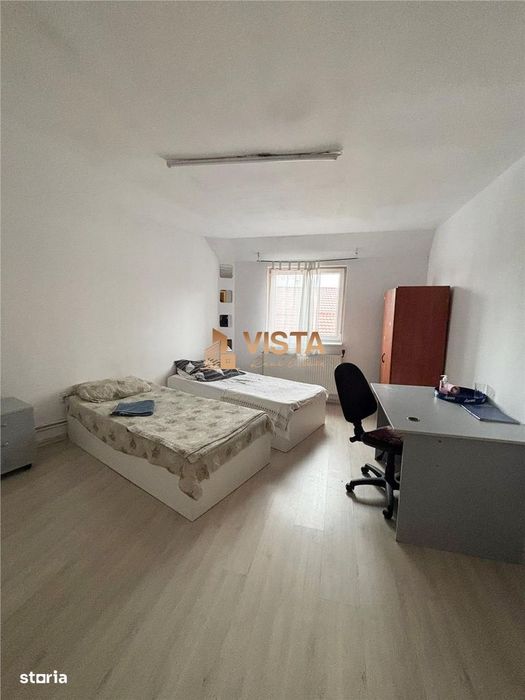 Casa de renovat,  7 camere, 3 bai, 300mp teren, zona Centrala, Matei B