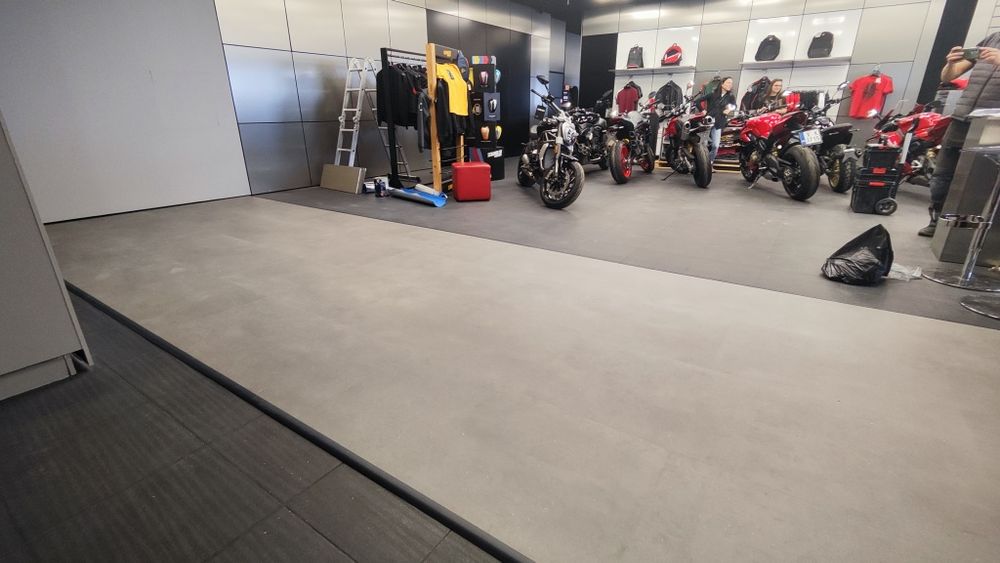 Професионален монтаж на паркет