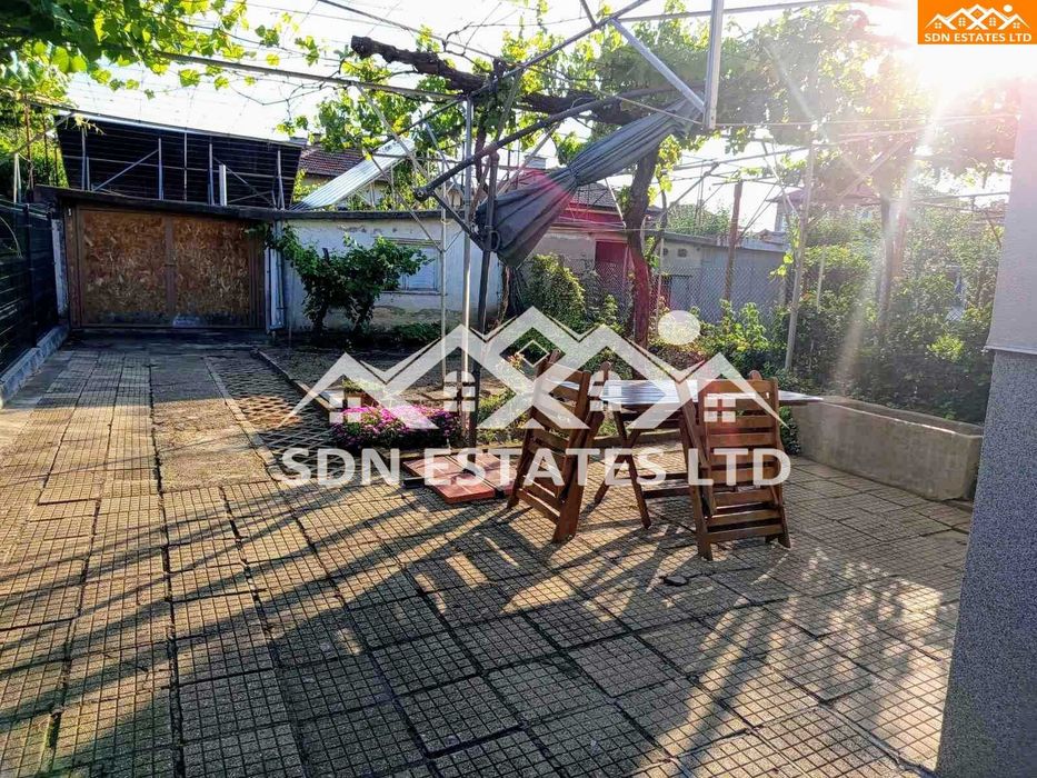 Продава се Етаж от къща в Казанлък - 95 кв.м за 1879 €/кв.м - Снимка #11