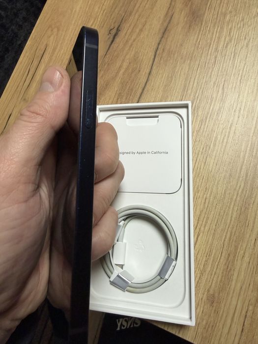 Vand Iphone 12 in stare f buna de functionalitate